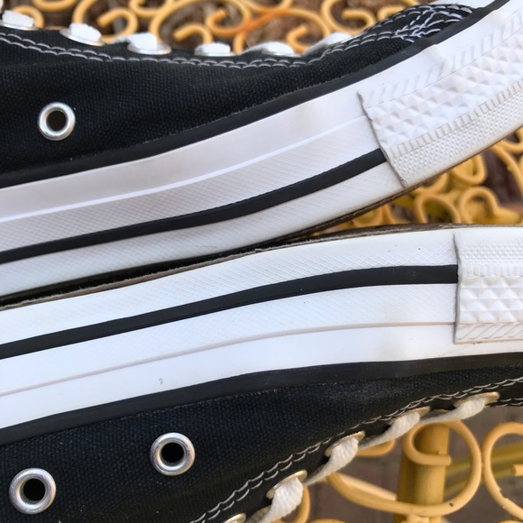 ⭐️Converse All Stars ⭐️ - Picture 3 of 14